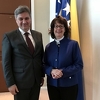 Ambasadorica Cormack čestitala Zvizdiću predaju odgovora na Upitnik EK