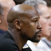 Penzionisani bokserski prvak Mayweather opet bacio rukavicu u lice McGregoru