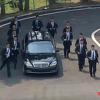 Kim Jong-un krenuo na ručak, oko limuzine trčali tjelohranitelji