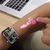 Smartwatch LumiWatch "pretvara" ruku u ekran osjetljiv na dodir