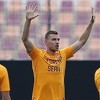 Džeko i saigrači trenirali u majicama u čast Liverpoolovog navijača