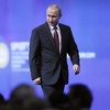 Putin: Globalna ekonomija bi mogla ući u razornu krizu