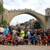 Bodybuilderi prošetali Mostarom, fotografisali se ispod Starog mosta