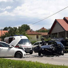 Tri osobe povrijeđene u teškom sudaru dva Golfa kod Tuzle