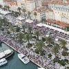 Hiljade Splićana se molitvom i pjesmom oprostilo od Olivera Dragojevića