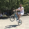 Ibro Basarić ponovo srušio Guinnessov svjetski rekord u vožnji bicikla na zadnjem točku