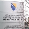 Kod Bihaća spriječeno krijumčarenje ljudi: U dva taksija prevozili devet migranata