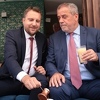 Skaka, Bandić i Radojičić popili kafu na Slatkom ćošetu, gradonačelnik Zagreba kupio starke