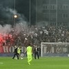Derbi Čelik - Sarajevo prekinut zbog pirotehnike pa nastavljen nakon duže pauze
