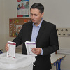 Bećirović obavio građansku dužnost: Važno je da danas pobjede birači, a ne brojači glasova