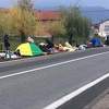 Migranti proveli noć na GP Izačić, policija će ih pokušati uvjeriti da se vrate u Cazin
