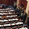 Makedonski zastupnici koji su glasali za početak izmjena Ustava pod policijskom zaštitom