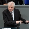 Nakon Angele Merkel povlačenje najavio i lider CSU-a Horst Seehofer