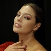 Ashley Graham o prvom susretu sa Kim Kardashian: Izvadila mi je špinat između zuba