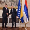 Dodik ipak iznio zastavu RS-a u svečani salon Predsjedništva BiH, primio ambasadora Srbije