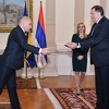 Komšić će razgovarati s novim ambasadorom Srbije kojeg je uz zastavu RS-a prvi primio Dodik