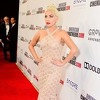 Lady Gaga očarala u čipkanoj haljini boje šampanjca