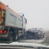 Saobraćajna nesreća na autoputu, sudarili se automobil i kamion kod Malešića