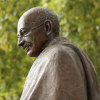 Zbog rasističkih stavova Mahatme Gandhija uklonjena njegova statua u Gani
