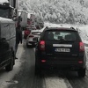Zbog visokog snijega kilometarske kolone kod Jablanice