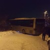 Autobus s putnicima proklizao i umalo završio u provaliji pored puta