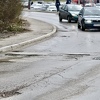 Vozači u Sarajevu ogorčeni: Rupe na cesti izbjegavaju kao skijaši kapije