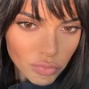 Sada još više liči na majku: Kendall Jenner osvježila izgled novom frizurom