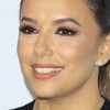 Eva Longoria ponosno nosi torbu na kojoj je fotografija nje i sina Santiaga