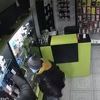 Objavljen videosnimak krađe većeg broja mobitela u Velikoj Kladuši