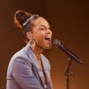 Alicia Keys otpjevala parodiju pjesme "Shallow" u duetu s Jamesom Cordenom