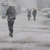 Snijeg ponovo zabijelio Sarajevo, saobraćaj usporen