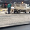 Tragikomična situacija u centru Sarajeva: Pogledajte kako radnici "krpe" rupe na cesti