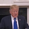 Trump direktora Applea Tima Cooka prozvao "Tim Apple"