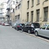 Policija "deložirana" s parkinga u centru Sarajeva, civilna vozila parkirali na trotoaru