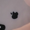 Sljedeći iPhone bi mogao puniti druge uređaje bežičnim putem
