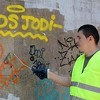 U Sarajevu nastavljeno uklanjanje grafita sa zgrada, policija kažnjava iznosom do 450 KM
