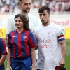 Nogometaši Hajduka i Dinama izašli na teren s prelijepom porukom na majicama