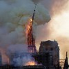 Objavljen snimak trenutka potpunog urušavanja tornja katedrale Notre Dame
