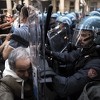 Sukob policije i hiljada građana u Parizu, među demonstrantima i izgrednici