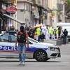 Nadzorna kamera snimila bombaša u Lyonu: Postavio paket bombu sa šarafima i maticama