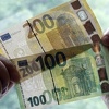 U opticaj puštene nove novčanice od 100 i 200 eura