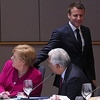 Varnice između Merkel i Macrona: Nisu se mogli dogovoriti ko će biti šef Evropske komisije