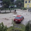 Obustavljen saobraćaj kod Kalesije, poplavljena zemljišta u Gračanici i Doboj Istoku