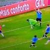 Suarez je pretjerao: Golman odbranio rukom, a on odmah tražio penal