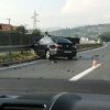 Auto se zabio u zaštitnu ogradu na autoputu kod Ilijaša