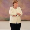 Angela Merkel se ponovo tresla tokom zvanične ceremonije