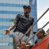 Kawhi Leonard stigao u Toronto na sastanak i izazvao opći haos u čitavom gradu