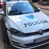 Djevojka ispred noćnog kluba u Mostaru udarila policajca nogom u glavu