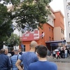 Radnici Aluminija pred zgradom HDZ-a: Firma ide u stečaj, podijelit će nam otkaze