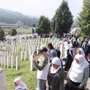 Hiljade ljudi pristiže u Potočare, sve spremno za komemoraciju